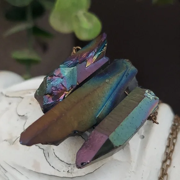 SOLD Raw Rainbow Aurora Quartz Crystal Neckace on 20" Goldtone Chain - Picture 1 of 5